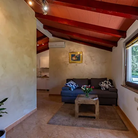 Casa Arti In - Haus Fuer 2-4 Personen