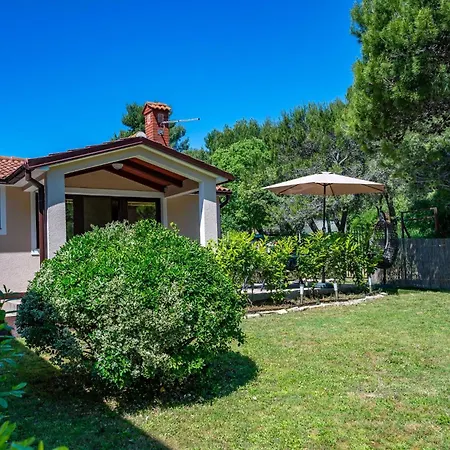 Casa Arti In - Haus Fuer 2-4 Personen * Pula